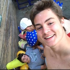 Meet your Posher, Brandon